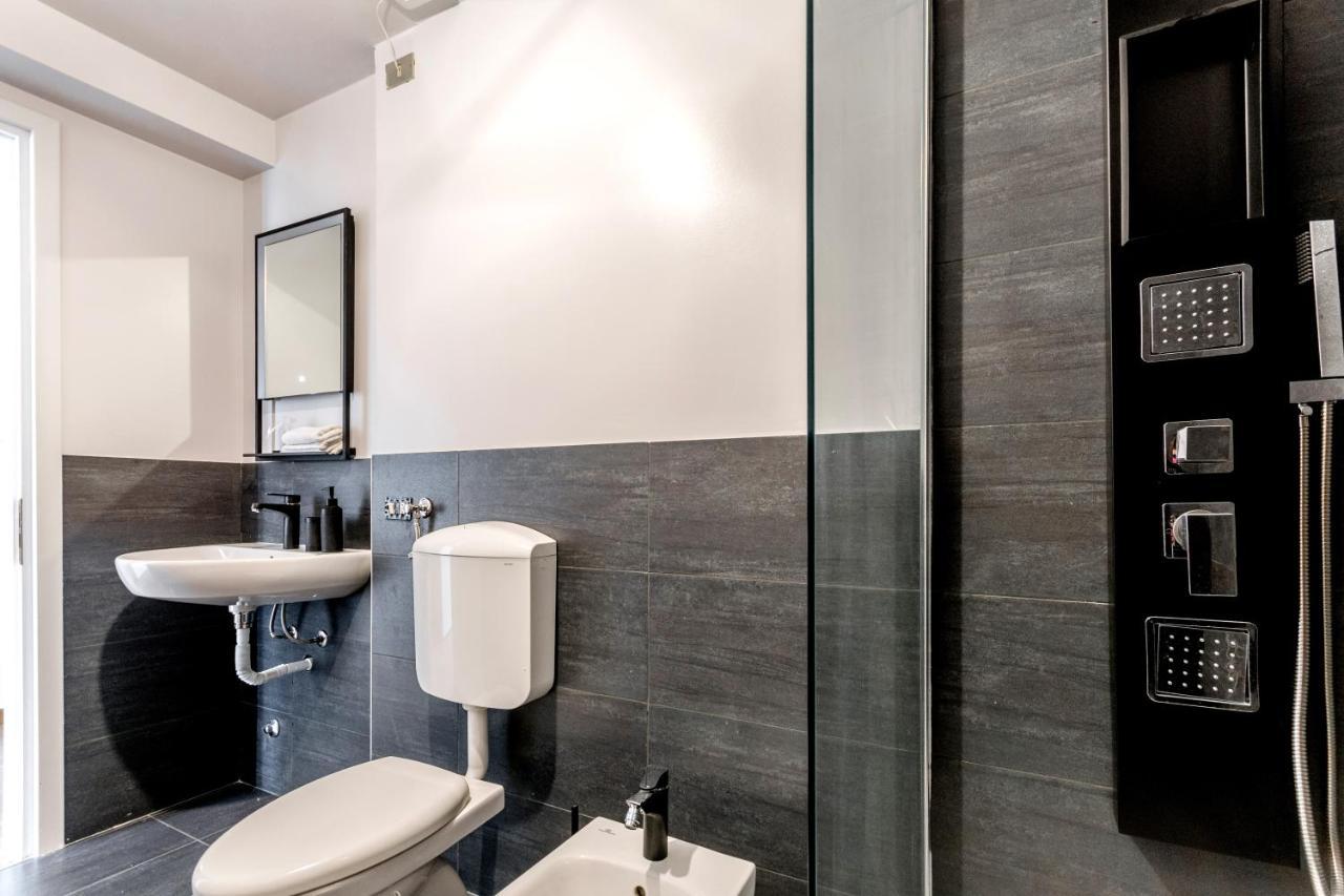 شقة Modern Simplicity In Milan Centre المظهر الخارجي الصورة